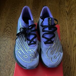 New Balance Fuel Cell Supercomp Elite V3 size 9 woman